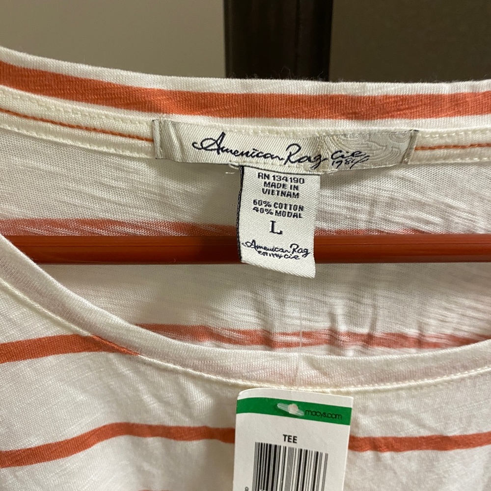 American Rag t-shirt - Picture 3 of 3